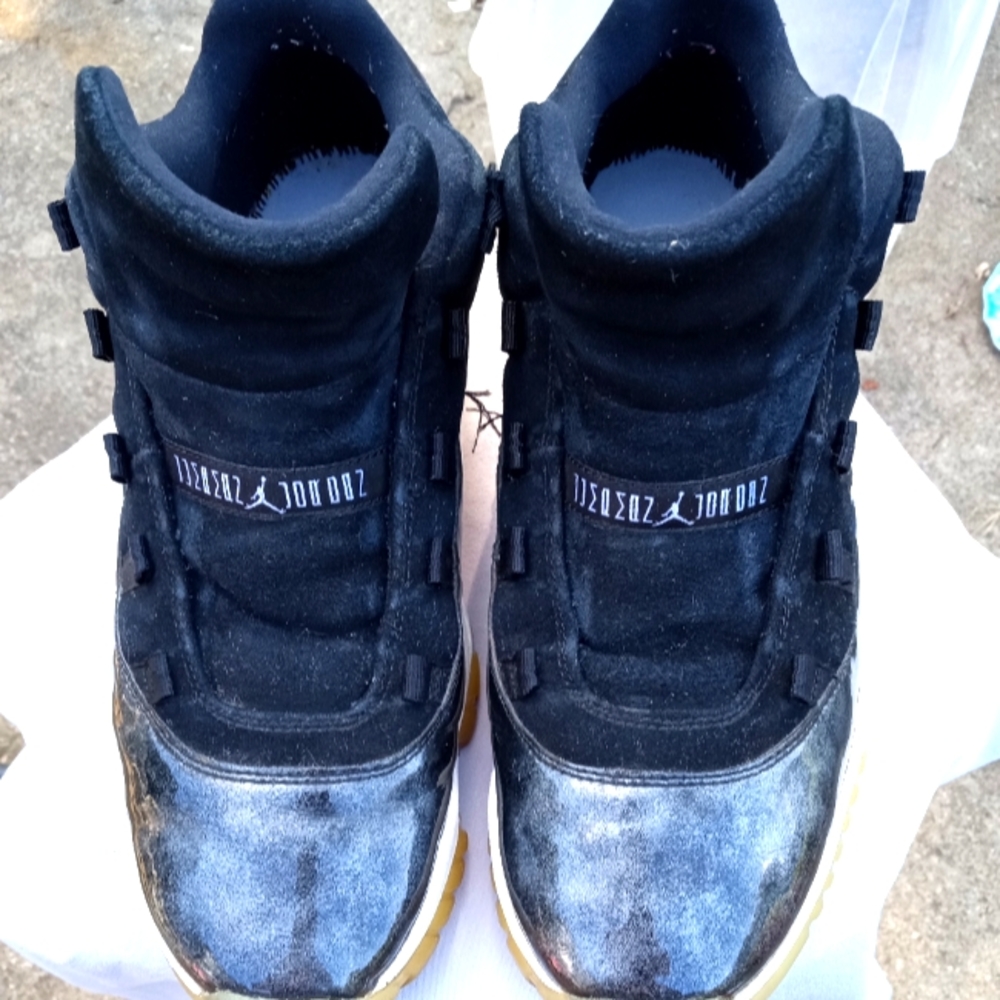 Jordans, Retro 11 lows, midnight. Size 11